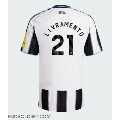 Newcastle United Tino Livramento #21 Hjemmebanetrøje 2025-26 Kortærmet Newcastle United Tino Livramento #21 Hjemmebanetrøje 2025-26 Kortærmet